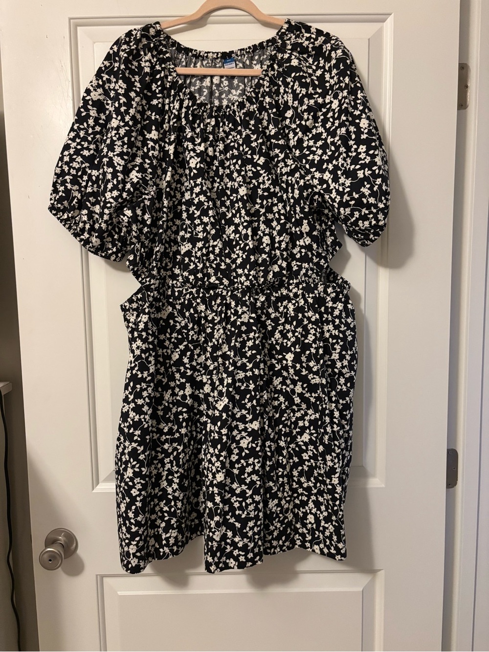Old Navy Black and White Floral Smocked-Neck Dress